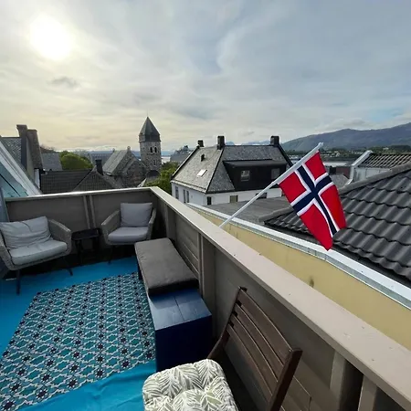Apartment, Balcony, Free Parking *